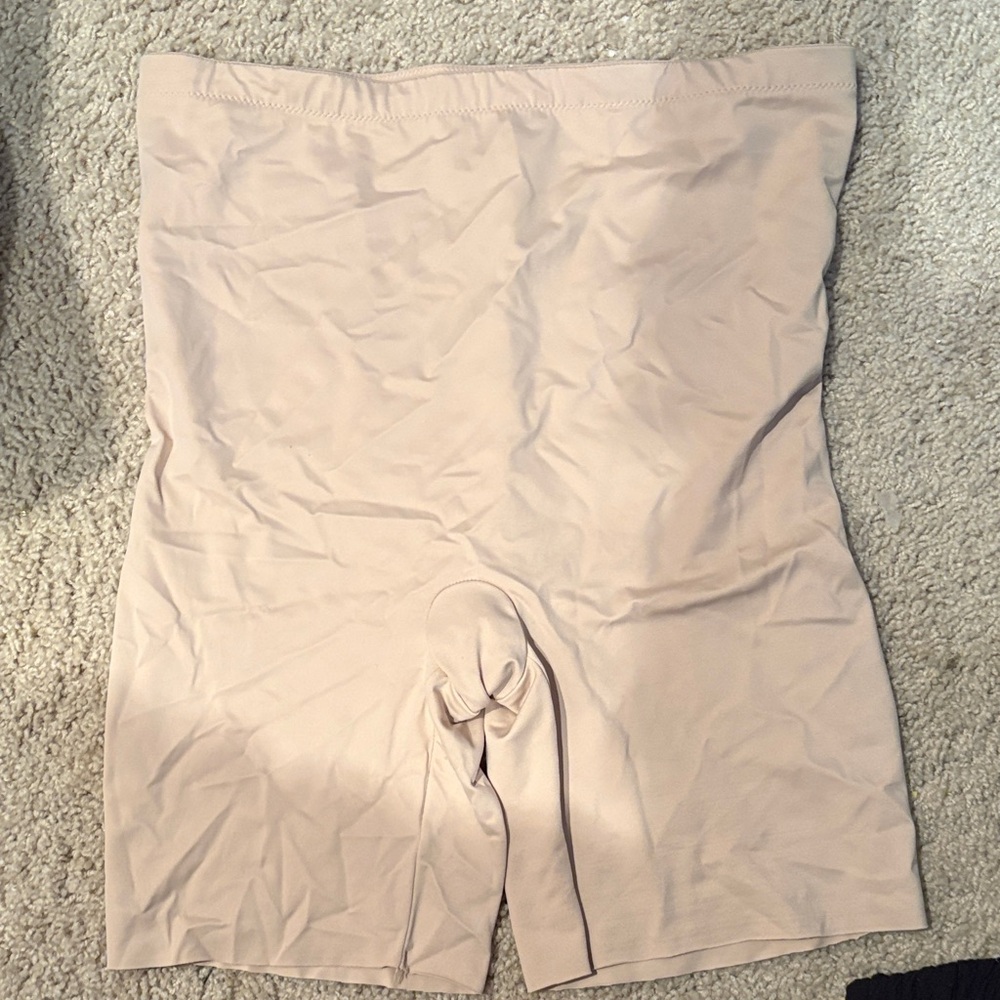 SPANX Assets High-Waist Shaping Shorts - Beige
